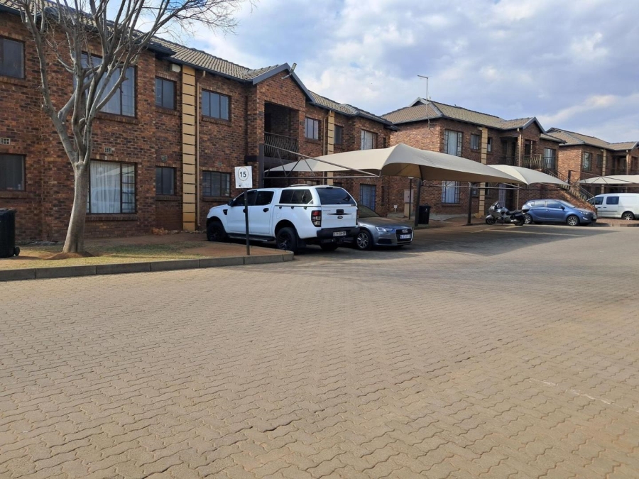 3 Bedroom Property for Sale in Sonneveld Gauteng