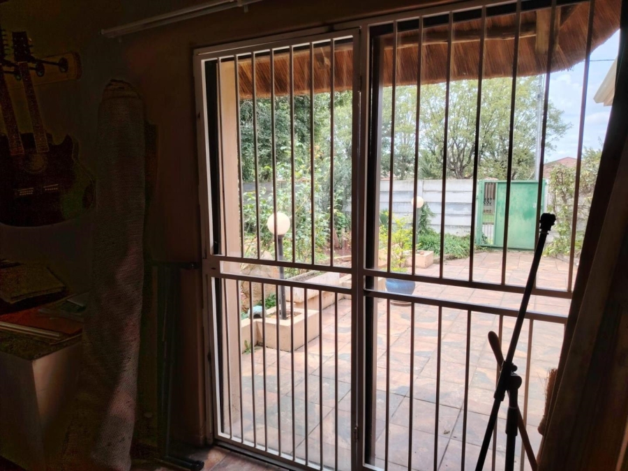 2 Bedroom Property for Sale in Casseldale Gauteng