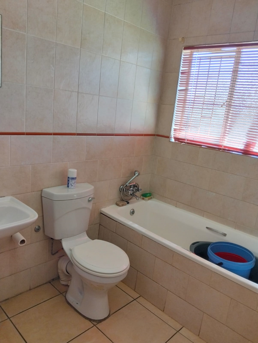 3 Bedroom Property for Sale in Edleen Gauteng