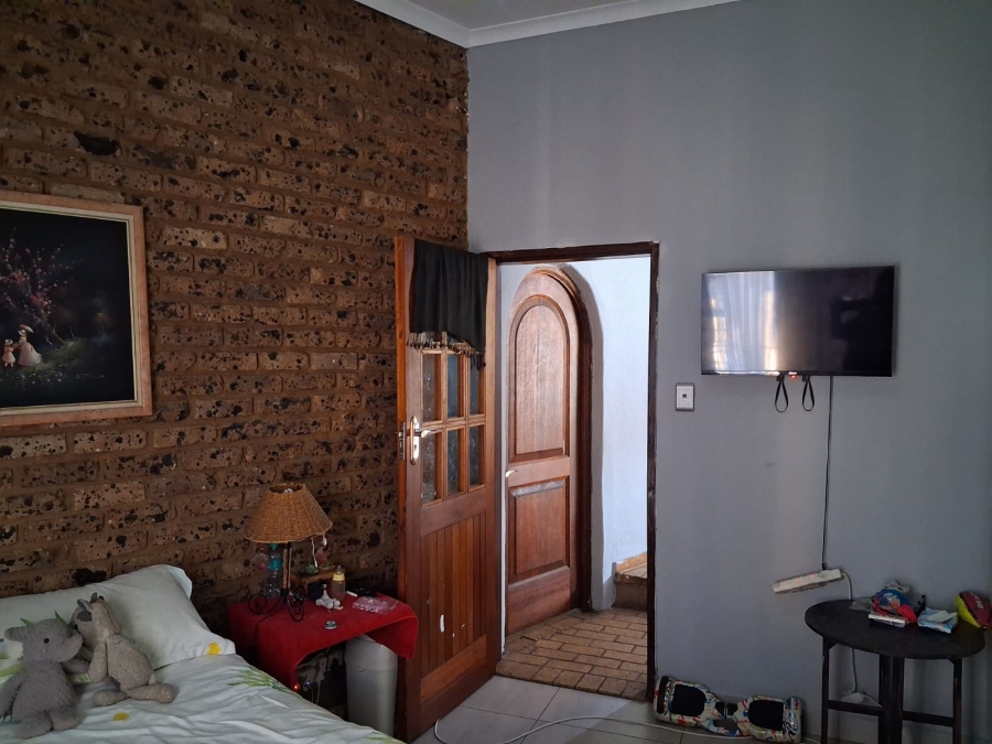 3 Bedroom Property for Sale in Greenhills Gauteng