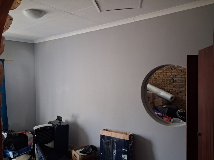 3 Bedroom Property for Sale in Greenhills Gauteng