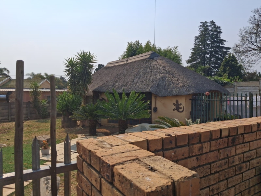 3 Bedroom Property for Sale in Greenhills Gauteng