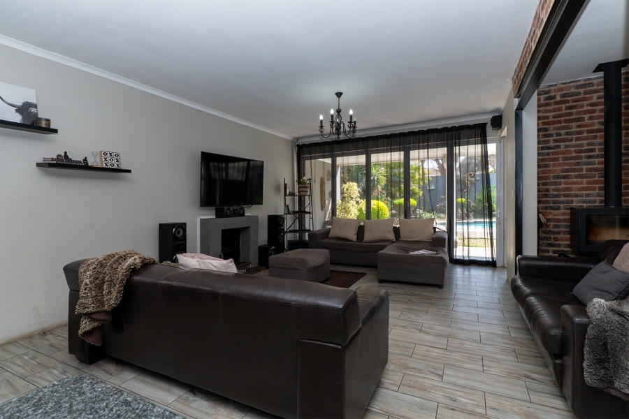 4 Bedroom Property for Sale in Eden Glen Gauteng