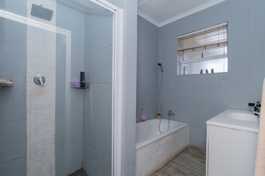 4 Bedroom Property for Sale in Eden Glen Gauteng