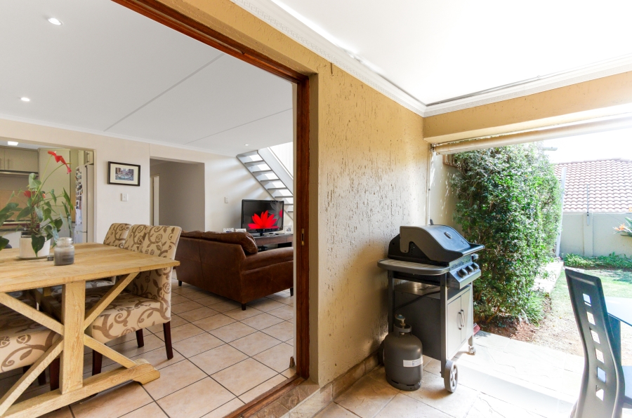 To Let 3 Bedroom Property for Rent in Barbeque Downs Gauteng