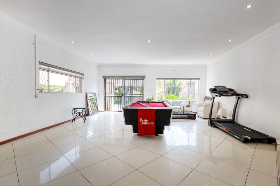 To Let 4 Bedroom Property for Rent in Douglasdale Gauteng