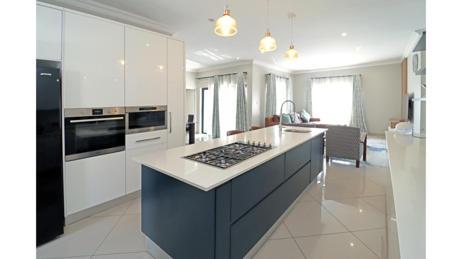 4 Bedroom Property for Sale in Thatchfield Hills Gauteng