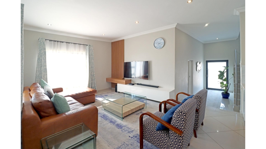 4 Bedroom Property for Sale in Thatchfield Hills Gauteng