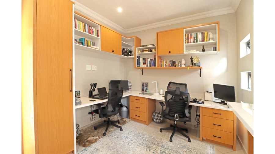 4 Bedroom Property for Sale in Thatchfield Hills Gauteng