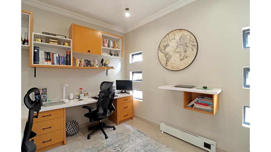 4 Bedroom Property for Sale in Thatchfield Hills Gauteng