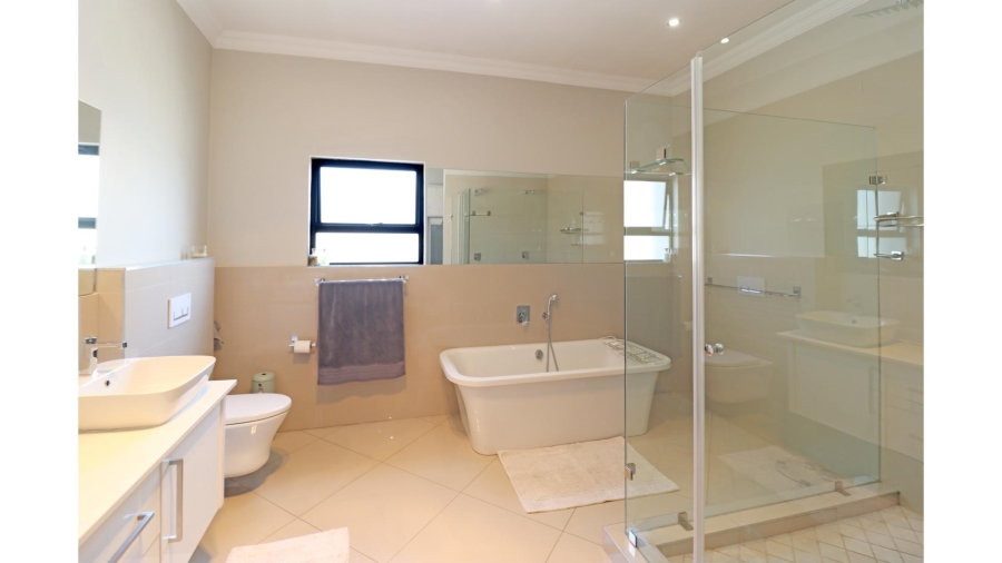 4 Bedroom Property for Sale in Thatchfield Hills Gauteng