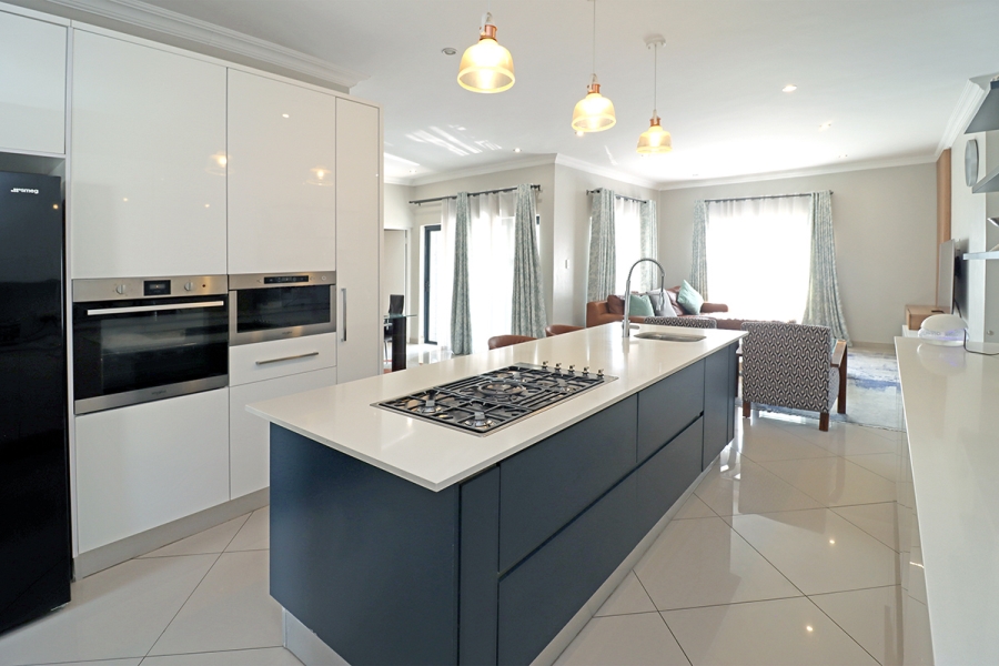 4 Bedroom Property for Sale in Thatchfield Hills Gauteng