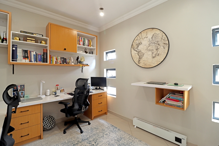 4 Bedroom Property for Sale in Thatchfield Hills Gauteng