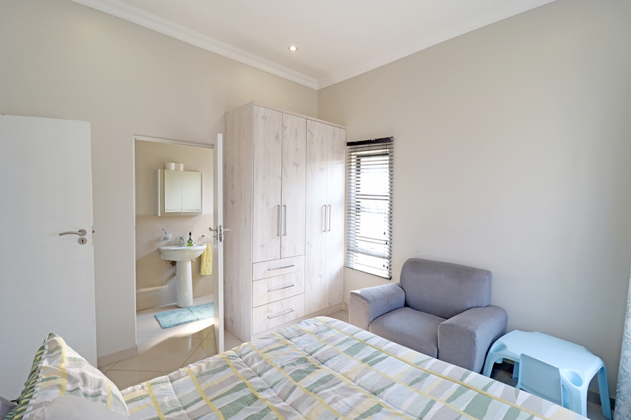 4 Bedroom Property for Sale in Thatchfield Hills Gauteng