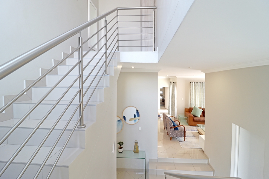 4 Bedroom Property for Sale in Thatchfield Hills Gauteng