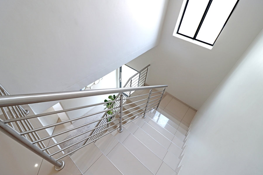 4 Bedroom Property for Sale in Thatchfield Hills Gauteng