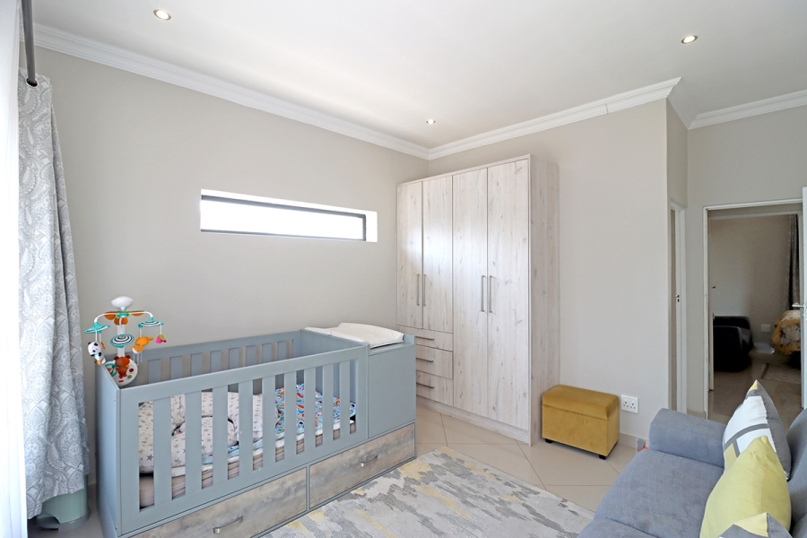 4 Bedroom Property for Sale in Thatchfield Hills Gauteng