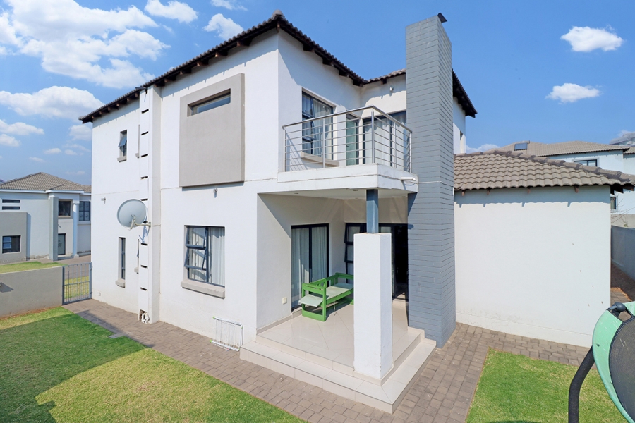 4 Bedroom Property for Sale in Thatchfield Hills Gauteng