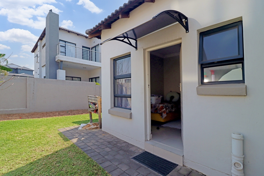 4 Bedroom Property for Sale in Thatchfield Hills Gauteng