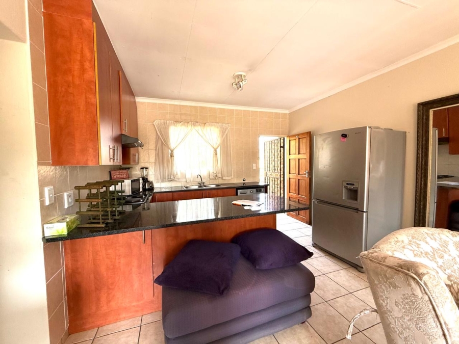 2 Bedroom Property for Sale in Strubensvallei Gauteng