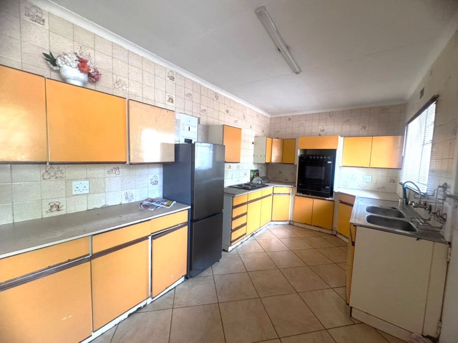 3 Bedroom Property for Sale in Klippoortje Gauteng