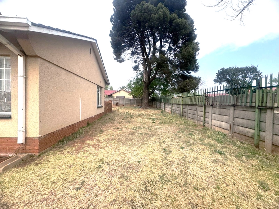 3 Bedroom Property for Sale in Klippoortje Gauteng