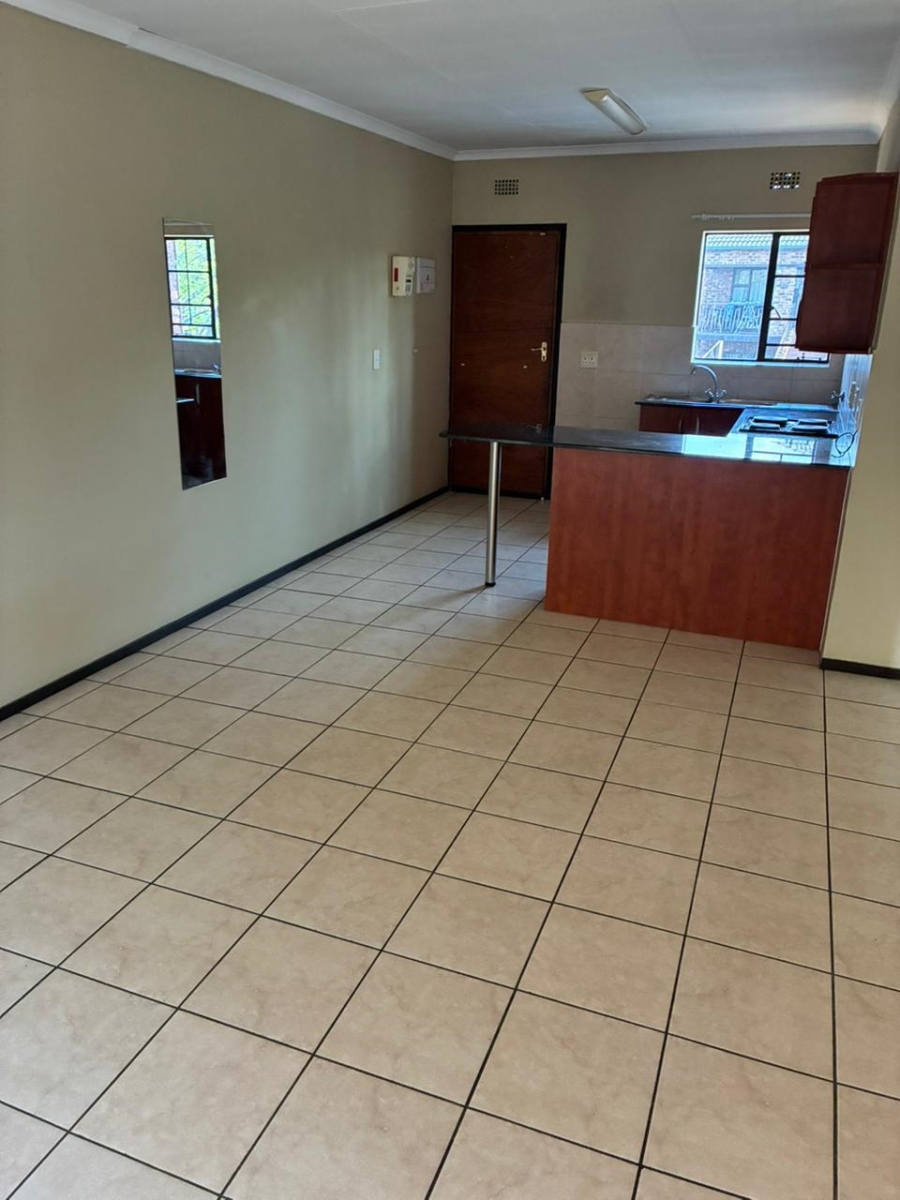 To Let 2 Bedroom Property for Rent in Sonneveld Gauteng