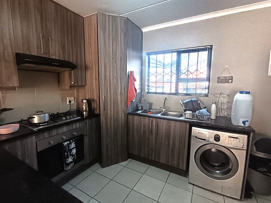 2 Bedroom Property for Sale in Rynfield Gauteng