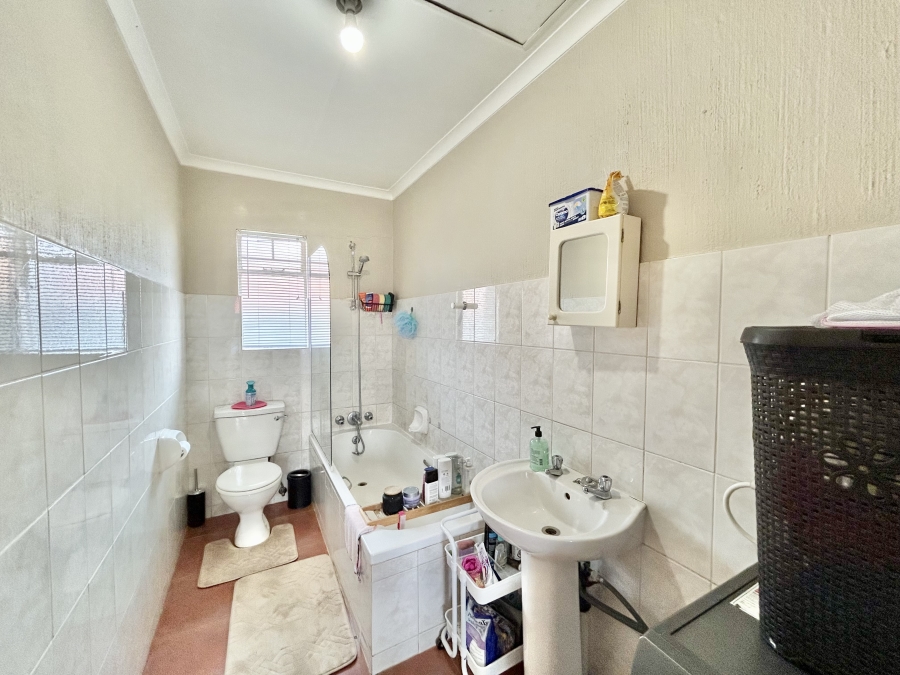 1 Bedroom Property for Sale in Moreleta Park Gauteng