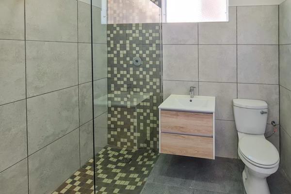 5 Bedroom Property for Sale in Waterkloof Ridge Gauteng