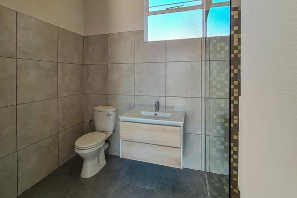 5 Bedroom Property for Sale in Waterkloof Ridge Gauteng