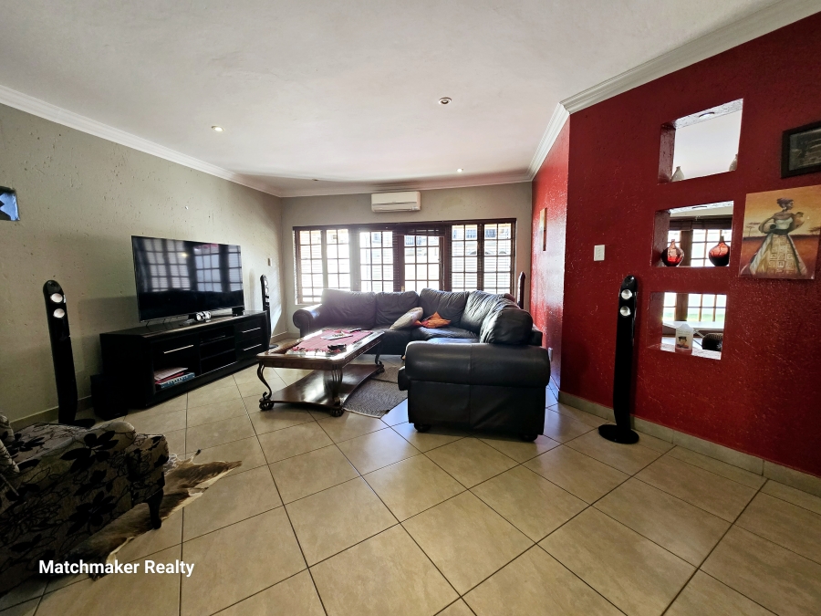 3 Bedroom Property for Sale in Rose Acres Estate Gauteng
