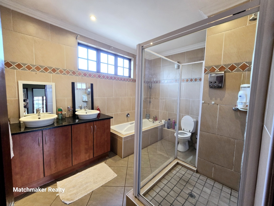 3 Bedroom Property for Sale in Rose Acres Estate Gauteng