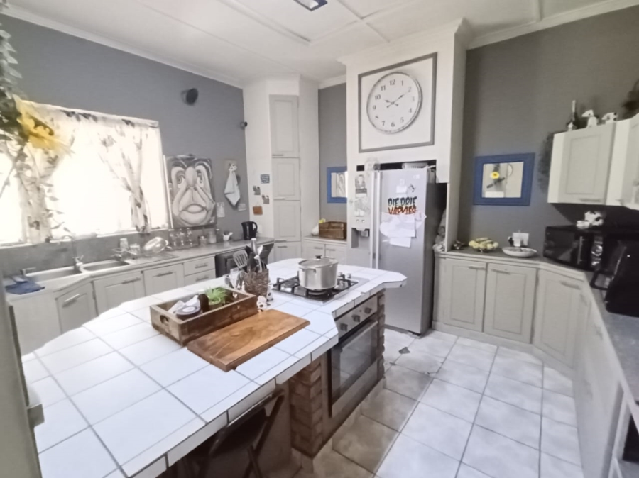 3 Bedroom Property for Sale in Pretoria Gardens Gauteng