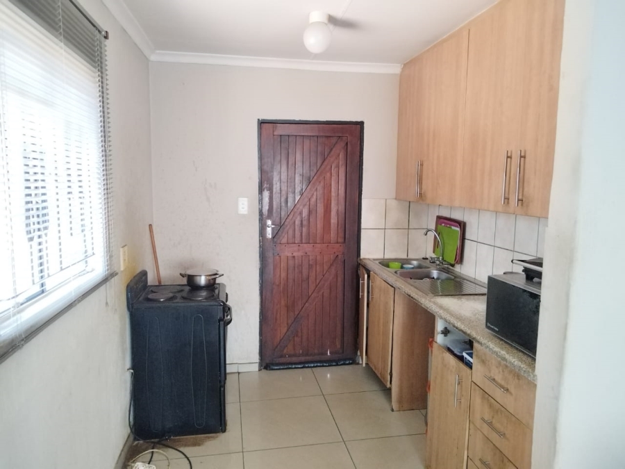 3 Bedroom Property for Sale in Clayville Gauteng
