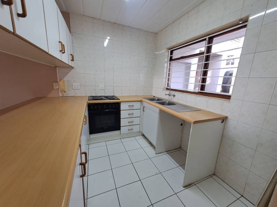 2 Bedroom Property for Sale in Northcliff Gauteng