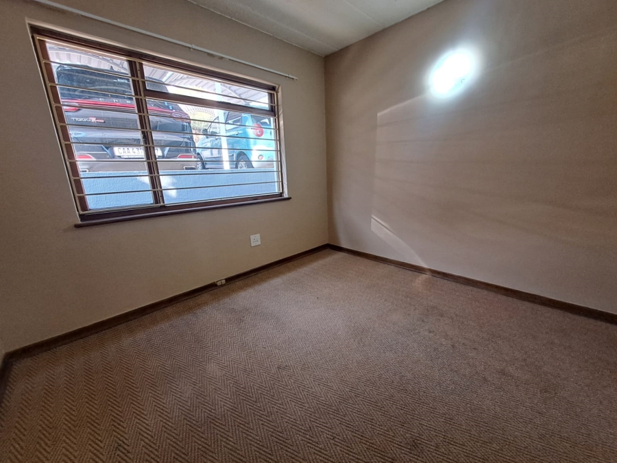 2 Bedroom Property for Sale in Northcliff Gauteng