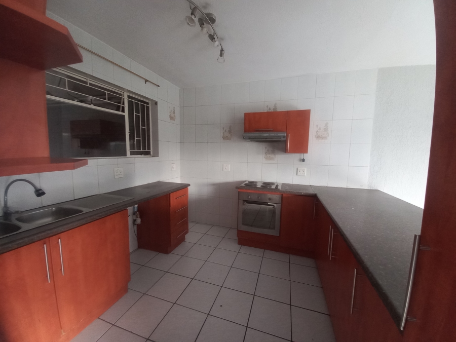 To Let 3 Bedroom Property for Rent in Croydon Gauteng