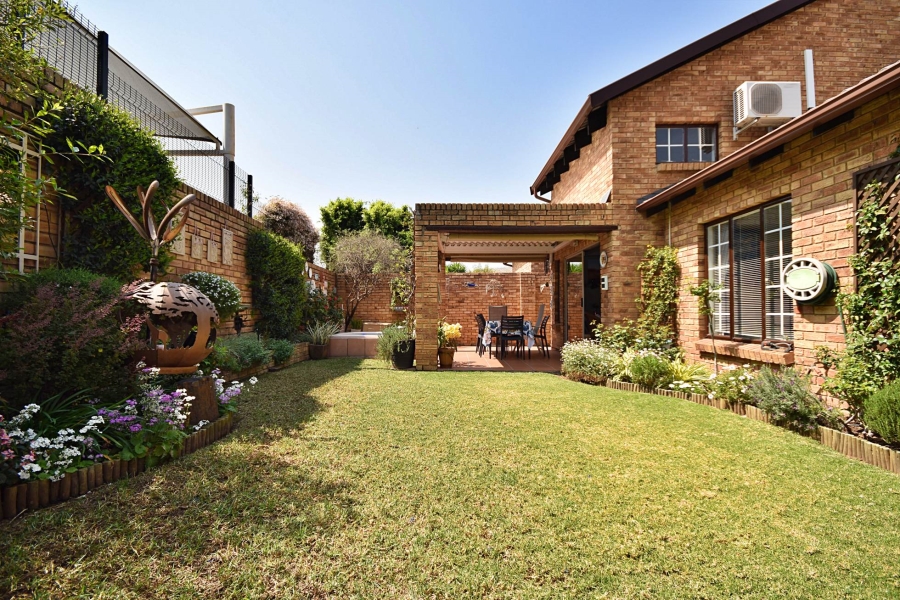 3 Bedroom Property for Sale in Bromhof Gauteng