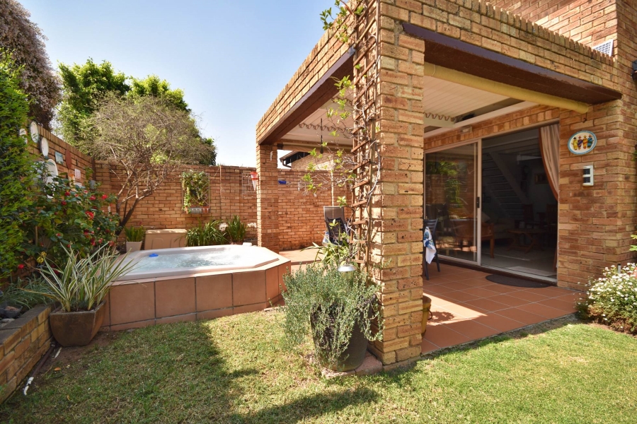 3 Bedroom Property for Sale in Bromhof Gauteng