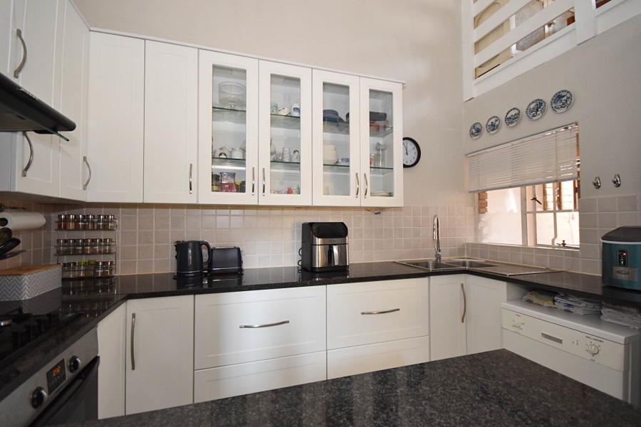 3 Bedroom Property for Sale in Bromhof Gauteng
