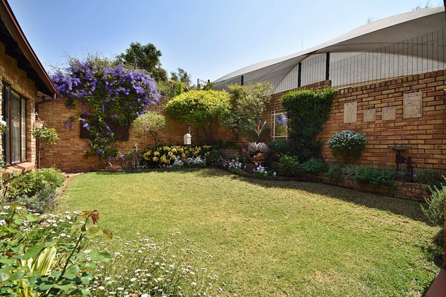 3 Bedroom Property for Sale in Bromhof Gauteng