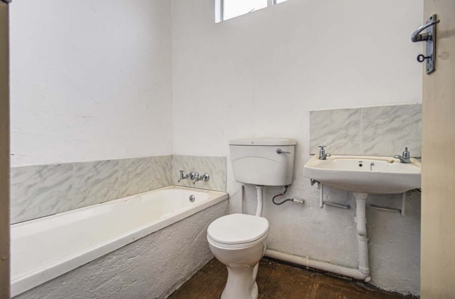 3 Bedroom Property for Sale in Bruma Gauteng