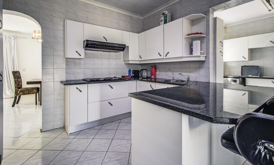 3 Bedroom Property for Sale in Bruma Gauteng
