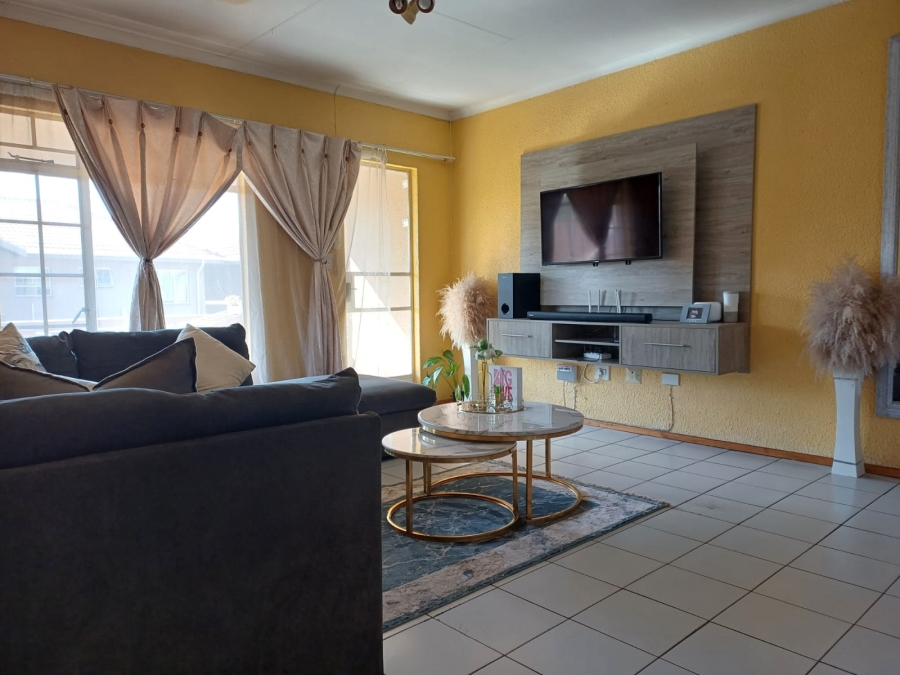 2 Bedroom Property for Sale in Allen Grove Gauteng