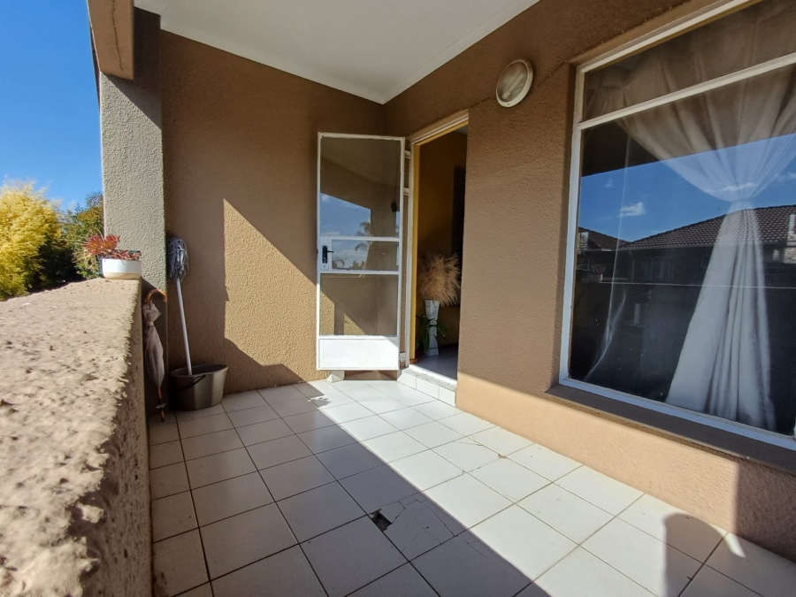 2 Bedroom Property for Sale in Allen Grove Gauteng
