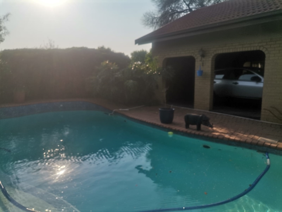 3 Bedroom Property for Sale in Vanderbijlpark SE 6 Gauteng