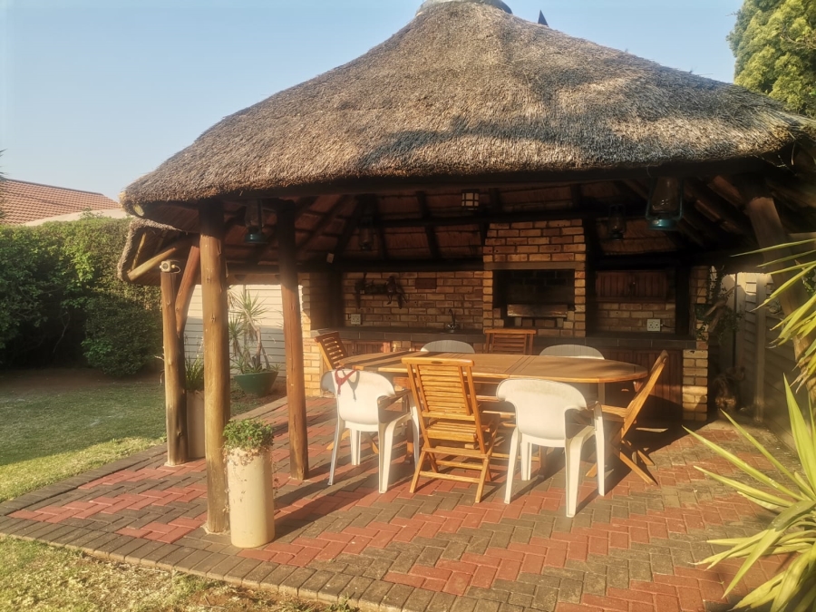 3 Bedroom Property for Sale in Vanderbijlpark SE 6 Gauteng