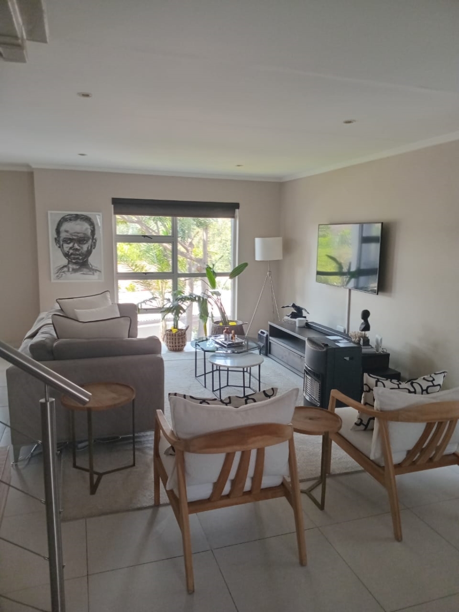 To Let 2 Bedroom Property for Rent in Strathavon Gauteng