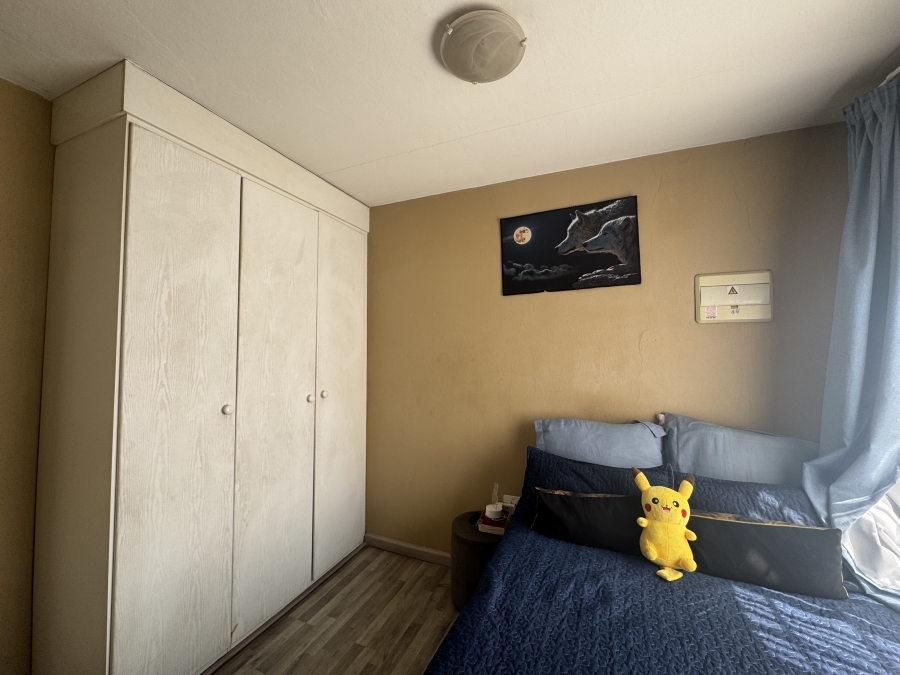 2 Bedroom Property for Sale in South Crest Gauteng
